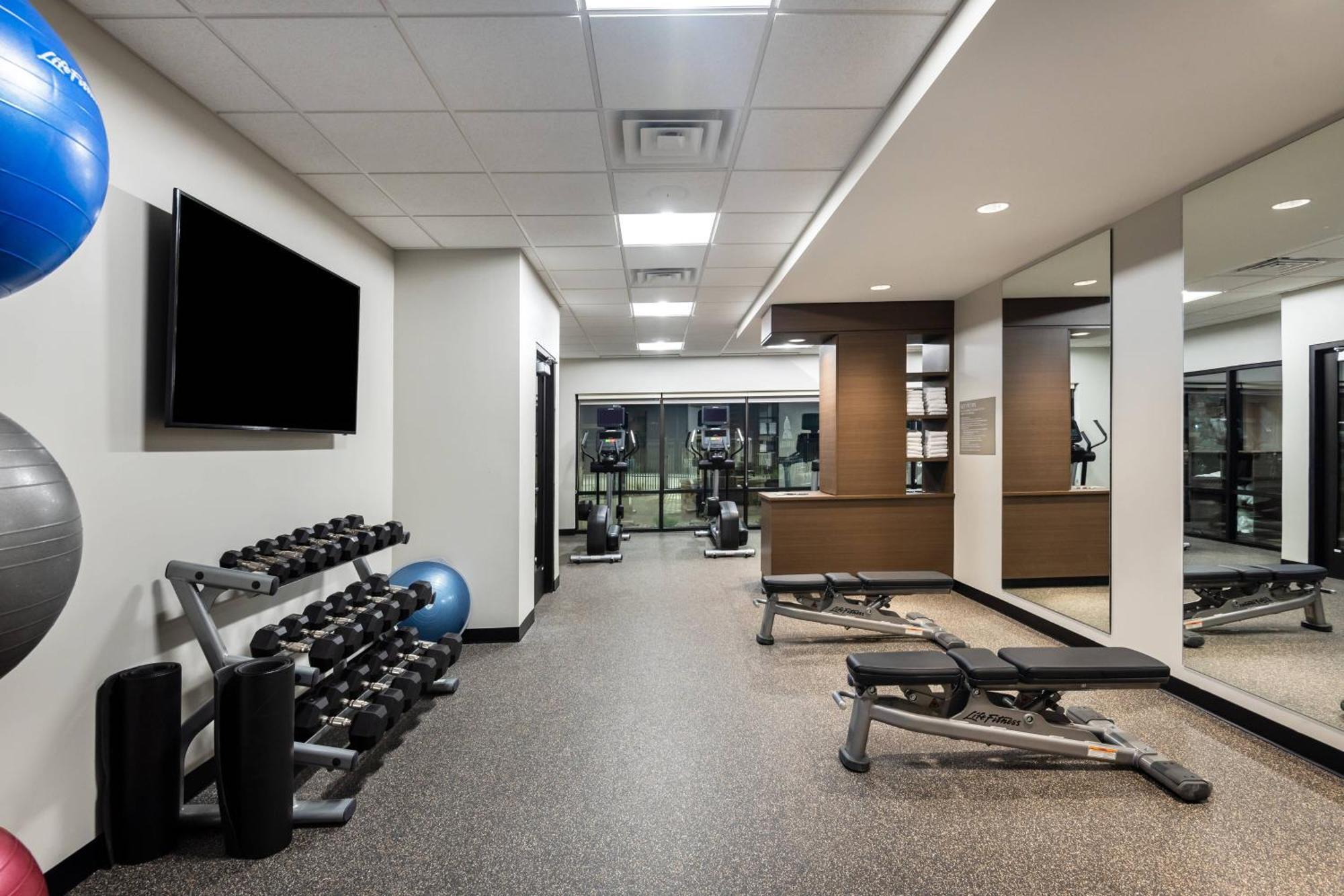 Towneplace Suites By Marriott ווייטפיש מראה חיצוני תמונה